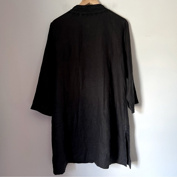Soft Surroundings Desert Linen Tunic Top Black Embroidered Classic Playful Chic - Picture 12 of 15